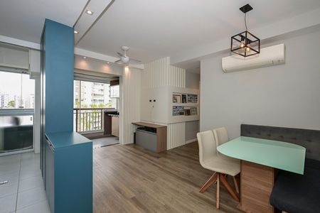 Sala de apartamento à venda com 2 quartos, 56m² em Vila Andrade, São Paulo