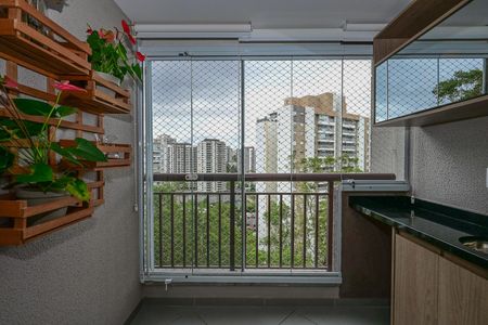 Varanda de apartamento à venda com 2 quartos, 56m² em Vila Andrade, São Paulo