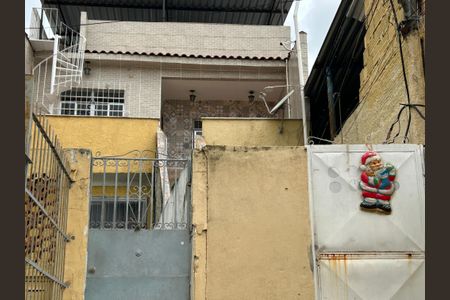 Casa para alugar com 70m², 2 quartos e sem vagaFachada