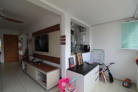 Apartamento à venda com 68m², 2 quartos e 1 vagaSala - Varanda