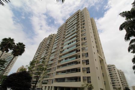 Apartamento à venda com 68m², 2 quartos e 1 vagaFachada do bloco