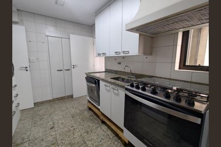 Apartamento à venda com 189m², 4 quartos e 3 vagasFoto 07