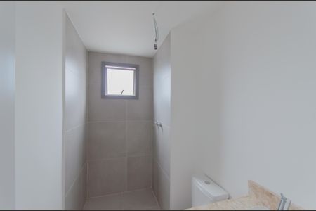 Apartamento para alugar com 85m², 2 quartos e 1 vaga Apartamento para alugar com 85m², 2 quartos e 1 vagaBanheiro da Suíte 1