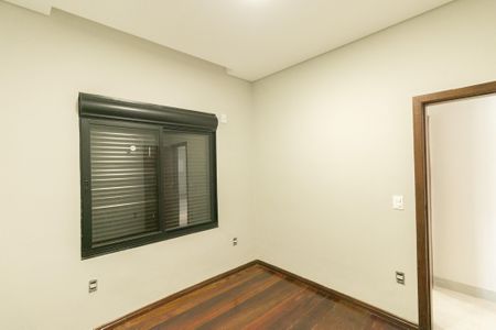 Casa à venda com 4 quartos, 360m² em Santa Rosa, Belo Horizonte