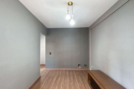 Apartamento à venda com 72m², 2 quartos e 2 vagasSala