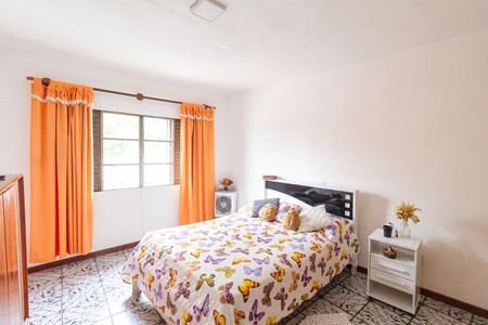 Casa à venda com 250m², 3 quartos e 2 vagasSuíte 2