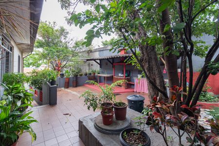 Casa à venda com 250m², 3 quartos e 2 vagasQuintal