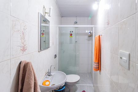 Casa à venda com 250m², 3 quartos e 2 vagasBanheiro da suíte 1