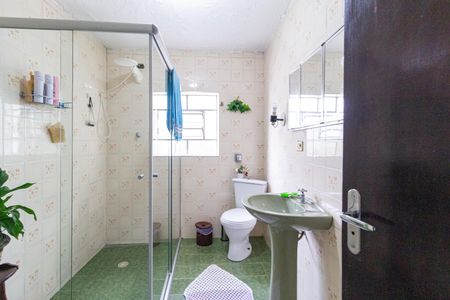 Casa à venda com 250m², 3 quartos e 2 vagasBanheiro da suíte 2