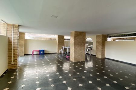 Apartamento para alugar com 95m², 2 quartos e 1 vagaÁrea comum - Salão de festas