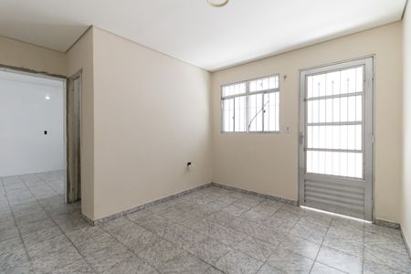 Sala de casa para alugar com 2 quartos, 76m² em Parque Bristol, São Paulo