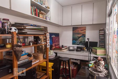 Casa à venda com 172m², 3 quartos e 2 vagas