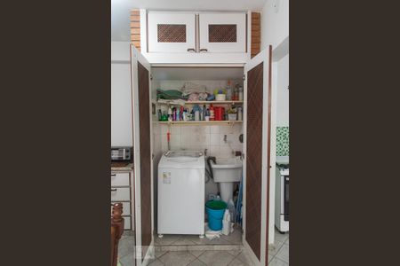 Casa à venda com 172m², 3 quartos e 2 vagas