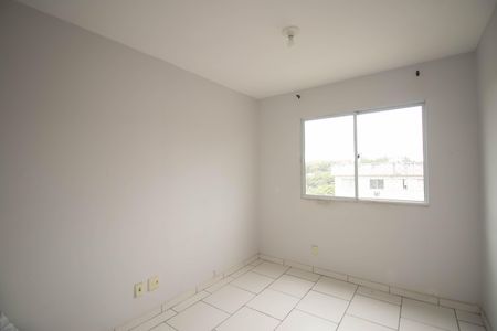 Quarto 2 de apartamento para alugar com 3 quartos, 53m² em Colubandê, São Gonçalo