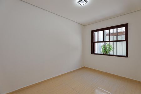 Casa para alugar com 150m², 2 quartos e 2 vagasQuarto 2