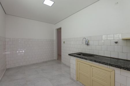 Casa para alugar com 150m², 2 quartos e 2 vagasCozinha
