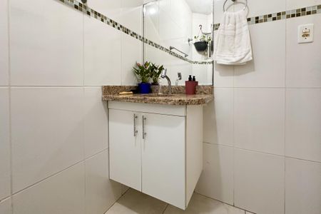 Apartamento para alugar com 48m², 1 quarto e 1 vaga Apartamento para alugar com 48m², 1 quarto e 1 vagaBanheiro Social