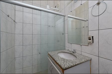 Casa à venda com 106m², 3 quartos e 2 vagasBanheiro Social