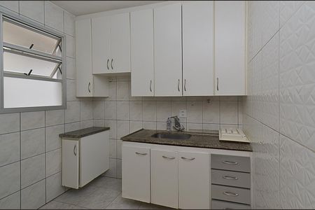 Casa à venda com 106m², 3 quartos e 2 vagasCozinha