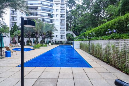 Apartamento à venda com 320m², 3 quartos e 3 vagasÁrea comum - Piscina