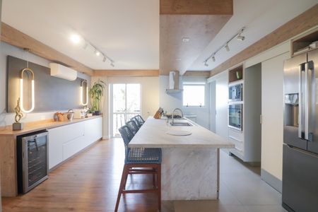 Apartamento à venda com 320m², 3 quartos e 3 vagasCozinha