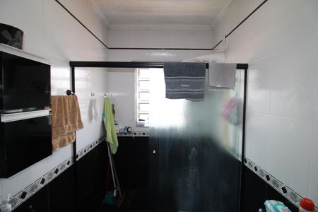 Casa à venda com 181m², 5 quartos e 2 vagasBanheiro 1