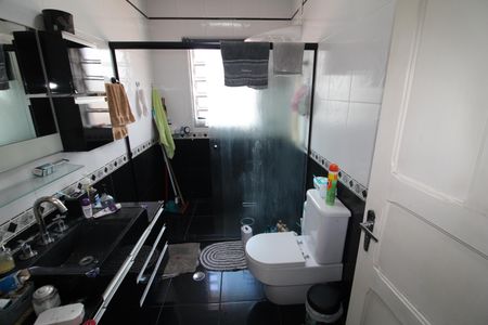 Casa à venda com 181m², 5 quartos e 2 vagasBanheiro 1