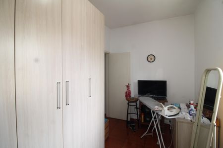 Casa à venda com 181m², 5 quartos e 2 vagasQuarto 4