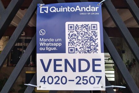 Casa à venda com 181m², 5 quartos e 2 vagasFachada