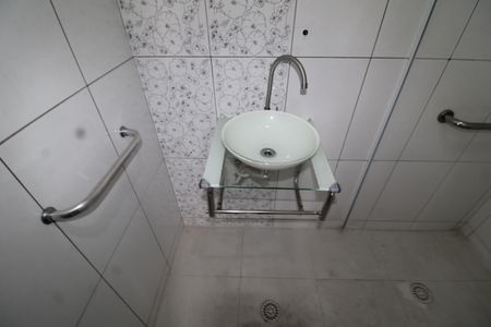 Casa à venda com 181m², 5 quartos e 2 vagasBanheiro 2