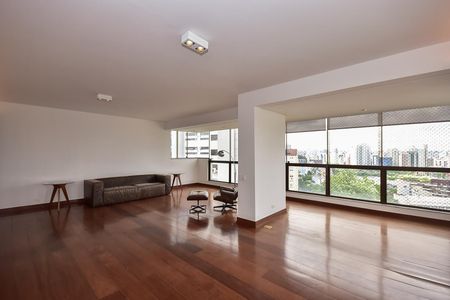 Apartamento à venda com 296m², 5 quartos e 4 vagasSala