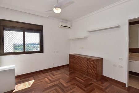 Apartamento à venda com 296m², 5 quartos e 4 vagasSuíte 1