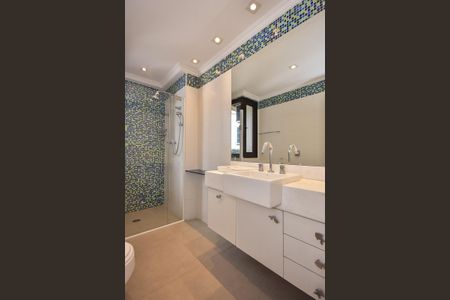 Apartamento à venda com 296m², 5 quartos e 4 vagasBanheiro