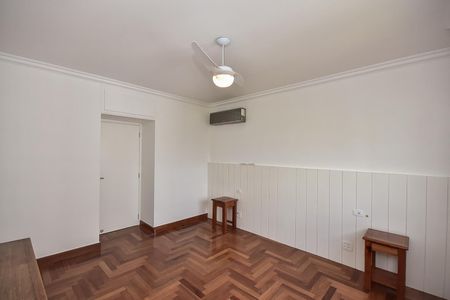 Apartamento à venda com 296m², 5 quartos e 4 vagasSuíte 2