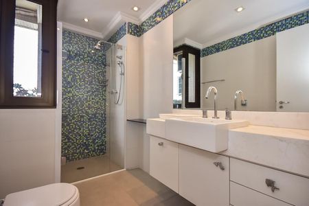 Apartamento à venda com 296m², 5 quartos e 4 vagasBanheiro