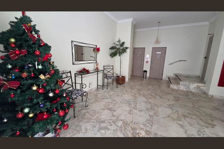 Apartamento à venda com 180m², 3 quartos e 1 vagaFoto 02