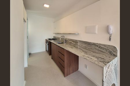 Apartamento à venda com 77m², 2 quartos e 1 vagaCozinha