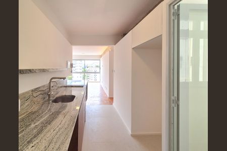 Apartamento à venda com 77m², 2 quartos e 1 vagaCozinha
