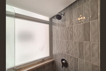 Apartamento à venda com 77m², 2 quartos e 1 vagaBanheiro da Suíte 