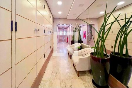 Apartamento à venda com 77m², 2 quartos e 1 vagaHall