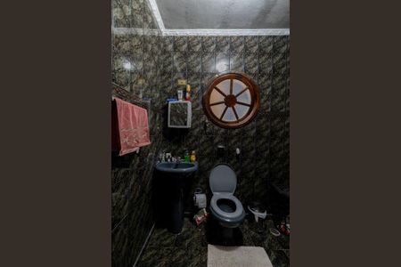 Casa à venda com 250m², 3 quartos e 4 vagasBanheiro Suíte