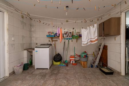 Casa à venda com 250m², 3 quartos e 4 vagasÁrea de Serviço