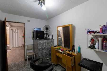 Casa à venda com 250m², 3 quartos e 4 vagasQuarto de Serviço 