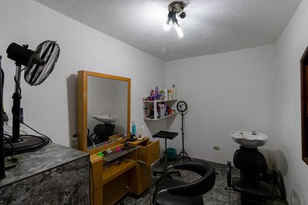 Casa à venda com 250m², 3 quartos e 4 vagasQuarto de Serviço 