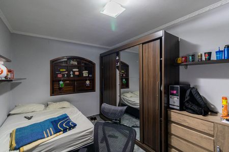 Casa à venda com 250m², 3 quartos e 4 vagasQuarto 2