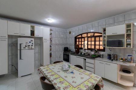 Casa à venda com 250m², 3 quartos e 4 vagasCozinha