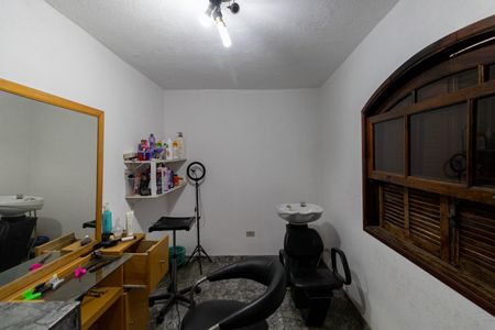 Casa à venda com 250m², 3 quartos e 4 vagasQuarto de Serviço 