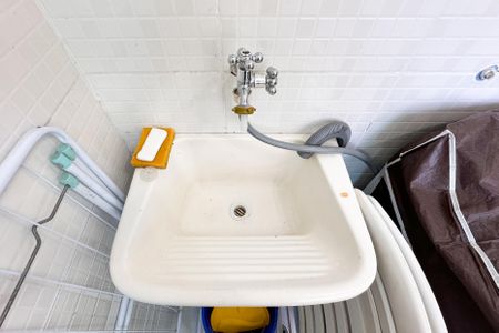 Apartamento à venda com 64m², 3 quartos e 1 vagaÁrea de Serviço