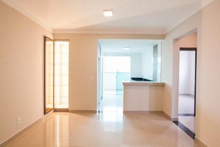 Sala de apartamento para alugar com 2 quartos, 67m² em Jardim Botânico, Uberlândia