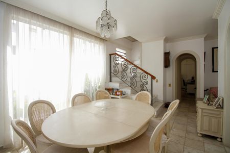 Apartamento à venda com 245m², 2 quartos e 2 vagas Apartamento à venda com 245m², 2 quartos e 2 vagasSala de Jantar